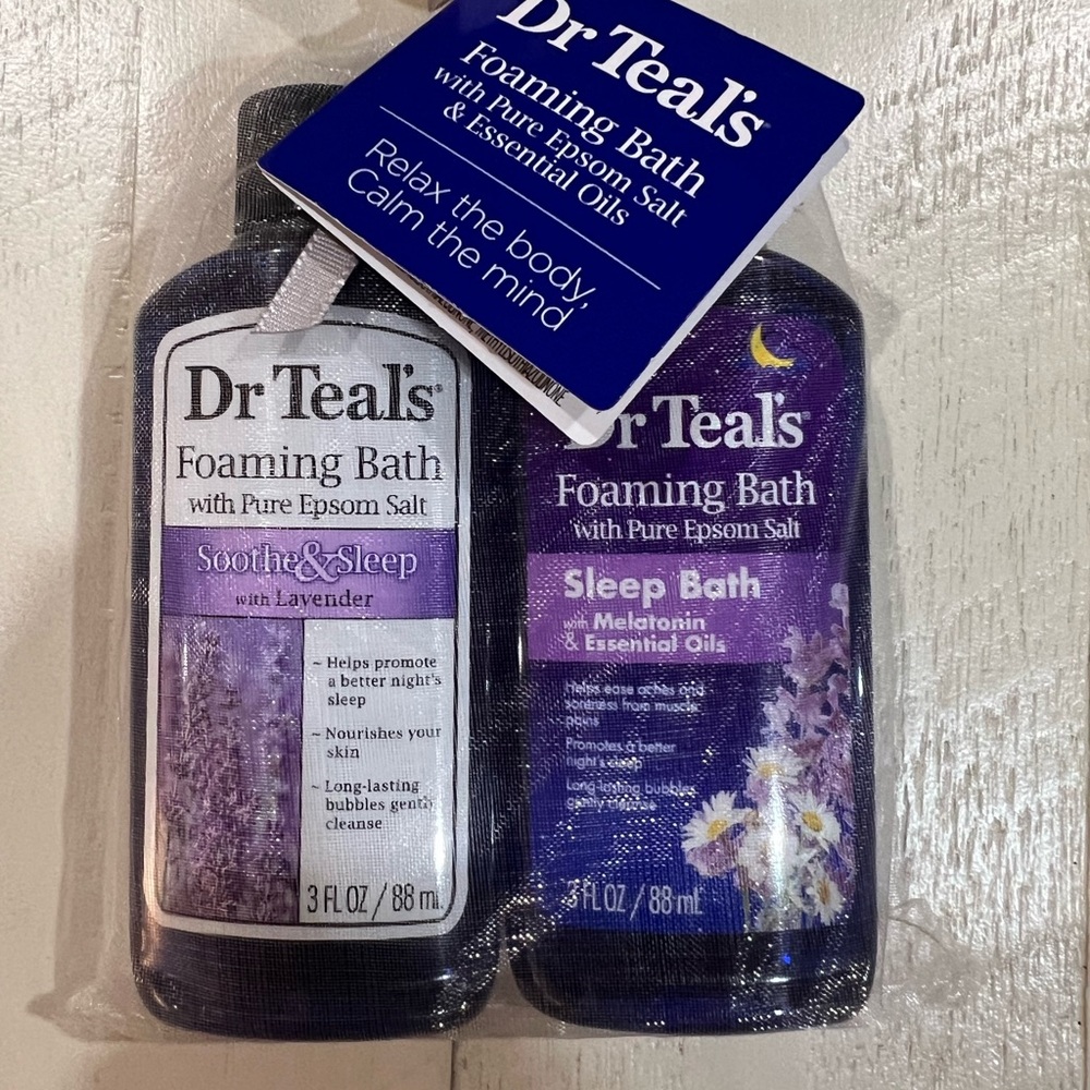 COPY - Dr Teals foaming bath soothe and sleep mini gift set